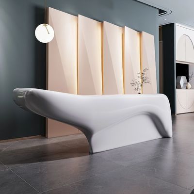 Buen precio Escritorio de recepción de fibra de vidrio de laca blanca para salón de belleza de hotel lobby en línea
