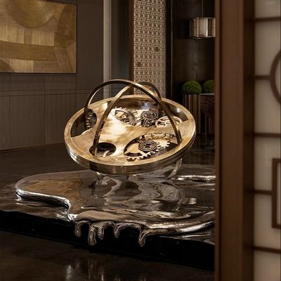 comprar Creatividad de arte del reloj fundido Escultura de metal con techo diseño colgante para hotel online manufacture