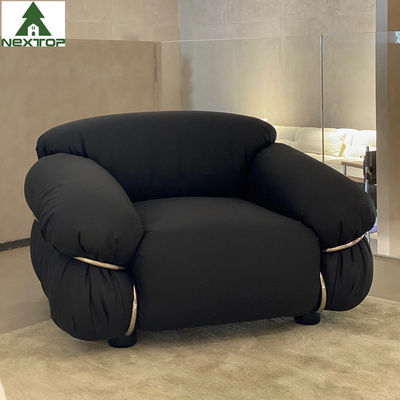 Sala de estar negra de Sofa Chair Puffy Exterior Villa de la tela de los muebles del dormitorio del hotel del OEM sola