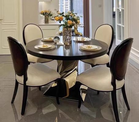 Buen precio Alta gama de la mesa de madera sólida roja de la parte superior de la base de acero inoxidable de mesa redonda de comedor en línea