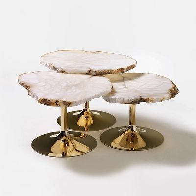 SUS 304 Conjunto de mesa de café de piedra de nieve de forma irregular con base de espejo metálico de alta gama