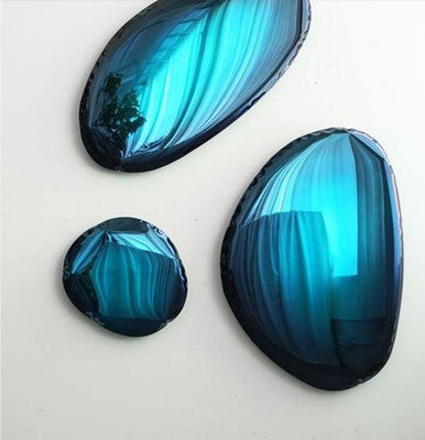 Buen precio Decoración de paredes de acero inoxidable azul-verde con espejo Muebles artesanales de salón de exposición de hoteles en línea